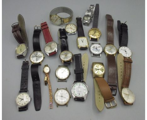 Atlantic Worldmaster chrome wristwatch, signed silvered sunburst dial, applied gold tone Arabic and baton indices, centre sec