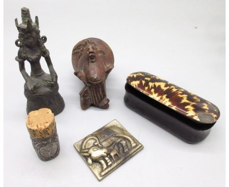 Horn snuff box, carved Bavarian pipe end, a white metal repousse walking stick collar, etc. (Victor Brox collection) 