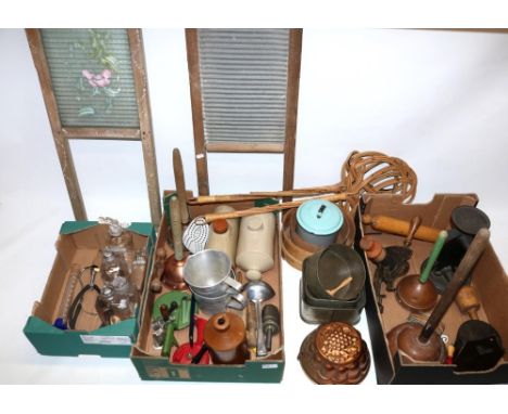 Collection of early 20th century and later kitchenalia and other domestic items, incl. dough cutter, pastry tools, carpet bea