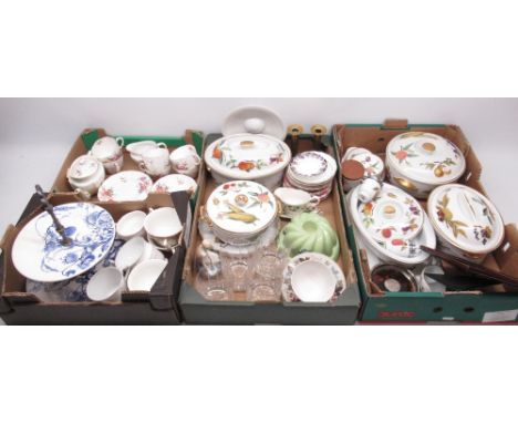 Crown Derby 19 piece tea set in 'Derby posies', Royal Worcester dinner and tea ware, pair of white metal and faux tortoiseshe