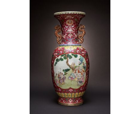 A LARGE CHINESE FAMILLE ROSE SGRAFFIATO RUBY-GROUND 'QIN QI SHU HUA' VASE QIANLONG-JIAQING PERIOD 1736-1820 Finely decorated 
