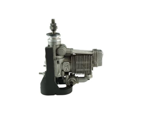 A Super Custom (SC) 91 four-stroke nitro engine, 15 x 13 x 6.5 cm