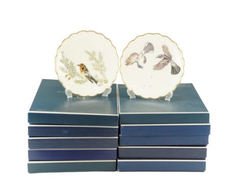 Ten Royal Worcester "The Birds of Dorothy Doughty" dessert plates, 23 cm