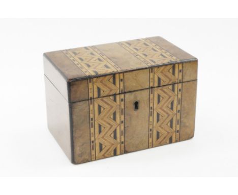 A Victorian walnut twin division tea caddy, with marquetry inlay, 11cm high x 17.5cm long x 11cm deep.