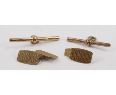 A pair of gentleman's 9ct gold cufflinks, with engine turned decoration, and two 9ct gold T-bars, 13.7g.