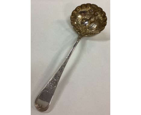 A George III silver berry / sauce ladle. London 1812. By William Eley & William Fearn. Approx. 47 grams. Est. £50 - £80.
