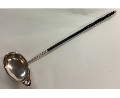 A rare 18th Century Georgian silver and whalebone toddy ladle. London 1792. By Joshua Jackson. Approx. 36 grams. Est. £80 - £