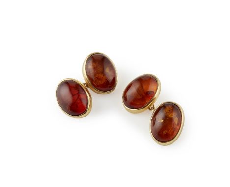 PAIR OF GENTLEMAN'S 9CT GOLD AMBER SET CUFFLINKSeach oval terminal collet set with an amber cabochon, belcher linksTerminals: