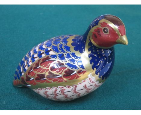 ROYAL CROWN DERBY LIMITED EDITION CERAMIC BIRD FORM PAPERWEIGHT WITH STOPPER, SIGNED TO BASE, APPROXIMATELY 8cm HIGH