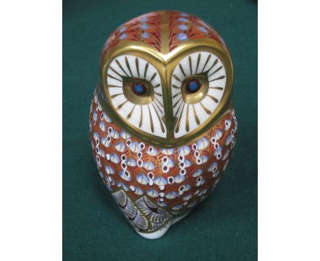 ROYAL CROWN DERBY CERAMIC OWL FORM PAPERWEIGHT WITH STOPPER, APPROXIMATELY 12cm HIGH