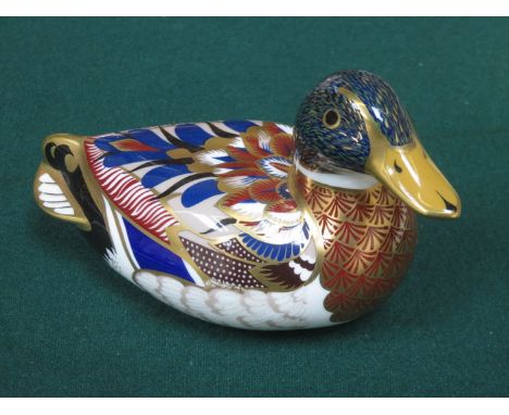 ROYAL CROWN DERBY CERAMIC DUCK FORM PAPERWEIGHT WITH STOPPER, APPROXIMATELY 9cm HIGH 