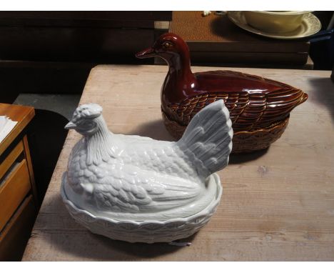 TWO CERAMIC DUCK/CHICKEN EGG BASKETS 
