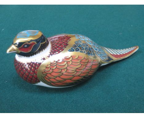 ROYAL CROWN DERBY CERAMIC WOODLAND PHEASANT FORM PAPERWEIGHT WITH STOPPER, APPROXIMATELY 7cm HIGH