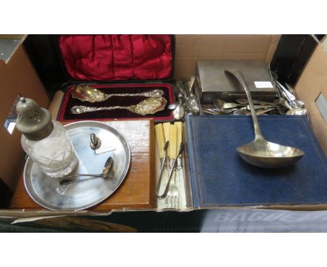 BOX CONTAINING VARIOUS SILVER PLATED WARE PLUS BOXED AND UNBOXED FLATWARE, ETC. 