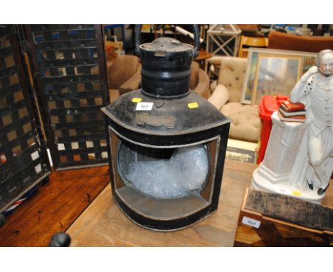 A ship's starboard lamp