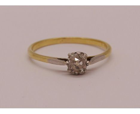 18ct old-cut diamond solitaire ring, 0.25cts approx, size N/O, 1.6g 