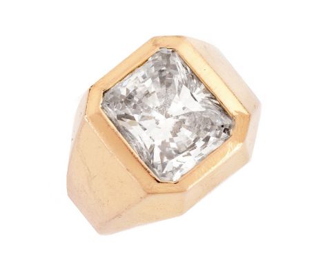 Vintage 14 Karat Yellow Gold and Octagonal CZ Ring. CZ measures 10mm x 9mm. Stamped 14KP. Ring size 7. Approx. weight: 14.7 g