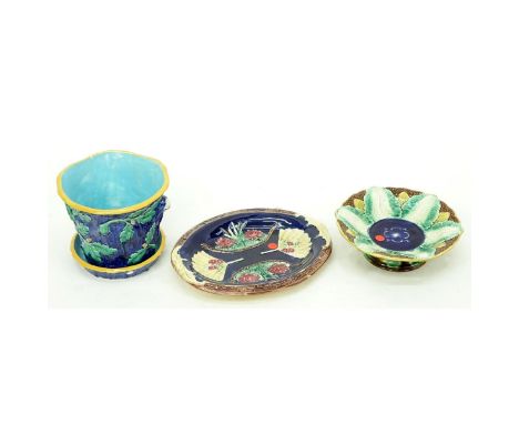 Four (4) Pieces Vintage and Antique Majolica. Lot includes planter and underplate 7-1/2" H x 8-3/4" W, low compote 3-1/4" x 1