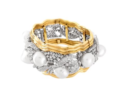 Very Fine Round Brilliant Cut Diamond, Baroque South Sea Pearl, Platinum and 18 Karat Yellow Gold Cuff Bangle Bracelet. Measu