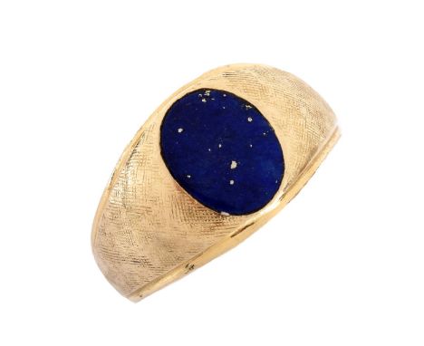 Man's Vintage Lapis Lazuli and 14 Karat Yellow Gold Ring. Lapis measures 10mm x 8mm. Stamped 14KG. Ring size 8. Approx. weigh