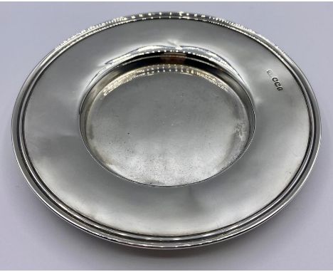 A Hallmarked silver offertory style dish for Sheffield 1926 (101g Total Weight)