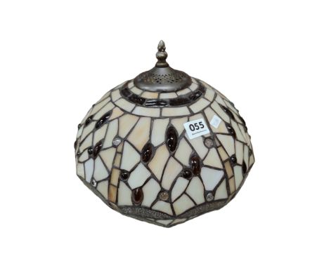 TIFFANY STYLE LAMP SHADE 