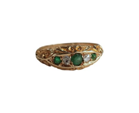 ANTIQUE 18 CARAT YELLOW GOLD EMERALD &amp; DIAMOND RING CIRCA 1906 