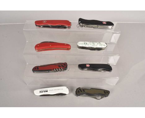 Victorinox - a selection of various knives, to include Swiss Soldier, Kasemesser Red, Trailmaster Black, Pruning Knife, Fores