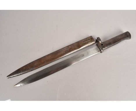 A WWI Ersatz bayonet, complete with steel scabbard (2)