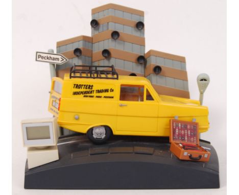 An original Wesco 1990's Only Fools &amp; Horses battery operated alarm clock. Unboxed.&nbsp;