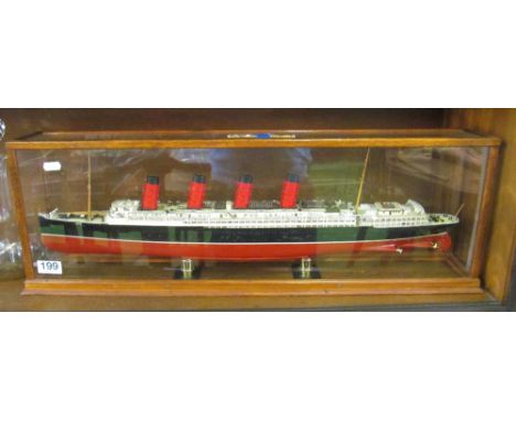 A model ship Lusitania (i.c)