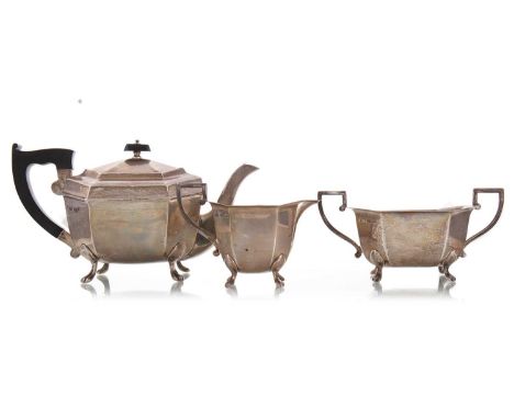 GEORGE V SILVER THREE PIECE TEA SERVICE EMILE VINER, SHEFFIELD 1945  comprising tea pot, sugar and cream, each of octagonal f