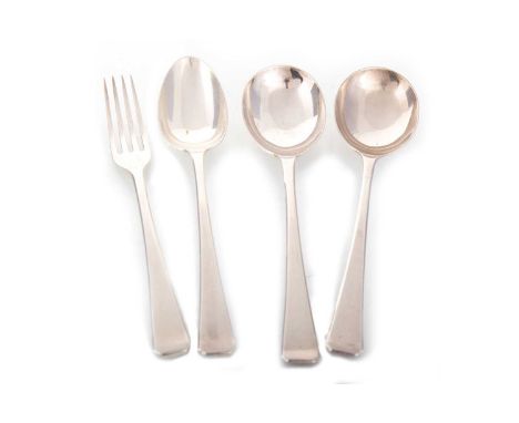 PART SUITE OF SILVER CUTLERY ELKINGTON & CO., BRIMINGHAM CIRCA 1940/41 comprising eleven forks, six dessert spoons and six so