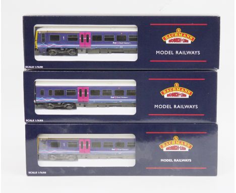 Bachmann Branch-line OO gauge model railways&nbsp;' First Great Western ' 2006 livery 166 turbo 3 car DMU, no. 31-028 ' set, 