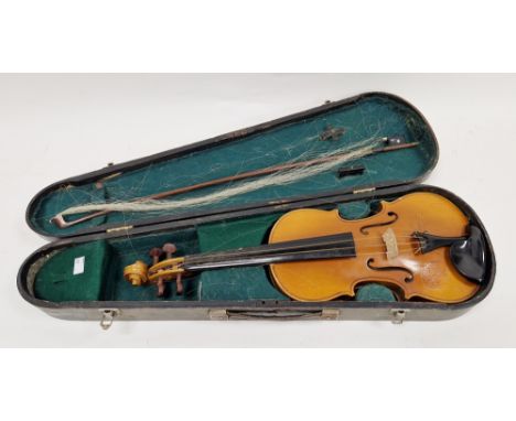 Collection of musical instruments&nbsp;including a cased Cor.Ton gilt brass trumpet, a wooden cased violin and bow, a cased a