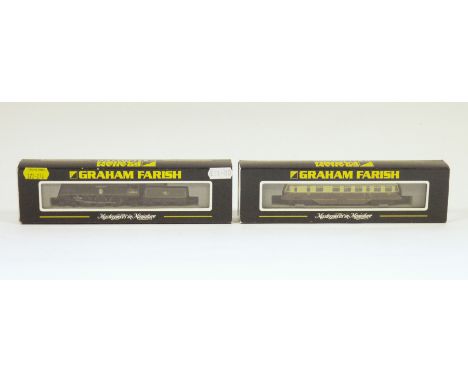 Two boxed Graham Farish by Bachmann N gauge locomotives masterpieces in miniature to include 371-626b GWR Railcar No.22 shirt