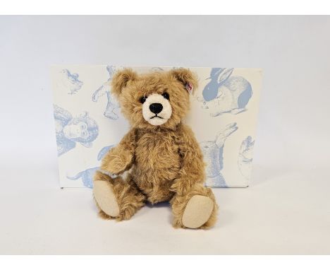 Steiff Paddy golden brown bear 32cm, Limited edition No. 299 of 1500 pieces in original box &amp; with certificate.