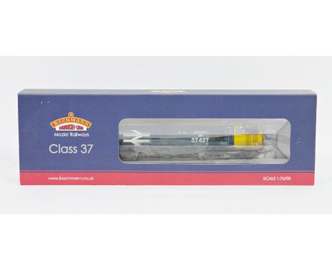 Bachmann Branch-line OO gauge model railways ' Class 37 diesel 37427 ' Bont Y Bermo ' BR blue large logo (weathered) ', no. 3