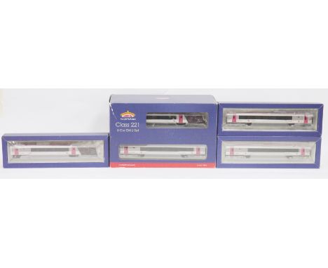 Bachmann Branch-line OO gauge model railways ' Class 221 Arriva Cross Country 221135 super voyager 5 car DMU ' set, 32-628,&n