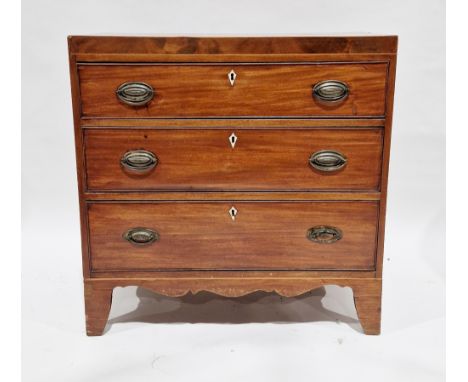 Early 19th century mahogany caddy-top chest of three long graduating cockbeaded drawers with brass oval loop handles and rais