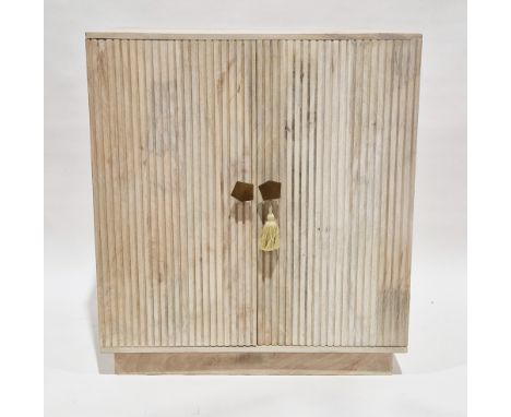 20th century limed oak side cabinet, the two reeded panel doors with brass handles, opening to a single shelf, 91cm high x 81