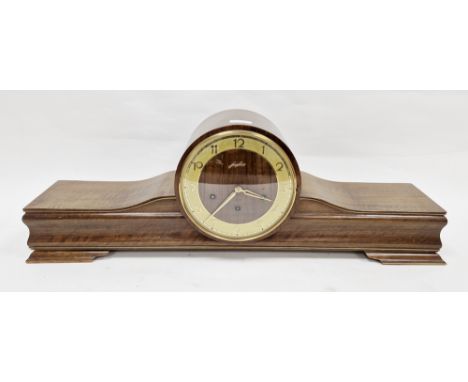 Mid-century Junghans Exacta walnut cased mantel clock, the dial with arabic numerals and three winding holes, 24cm high x 72c