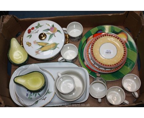 A box of china including 'Gallo' design Teaset (some a/f), Royal Worcester Evesham pattern China Vegetable dish and lid, Avoc