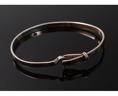 A vintage Tiffany silver bangle with Shepherd crook fitting, stamped Tiffany & Co 925, 6.5cm