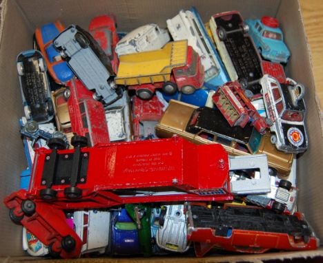 A collection of assorted loose and playworn diecast toy vehicles to include Matchbox Superkings, K10  car transporter, Dinky 