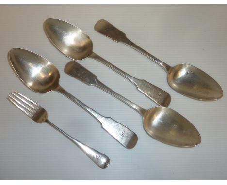 Set of four silver hallmarked Edinburgh 1817 table / serving spoons and London silver hallmarked 1888 fork (wt approx. 11.1oz