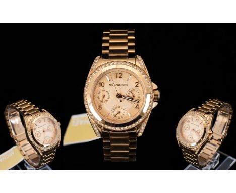 Michael Kors MK 5613 Ladies ' Blair ' Rose Gold S/S Wrist Watch. Features Locking Clasp with Push Button, Water Resistance, B