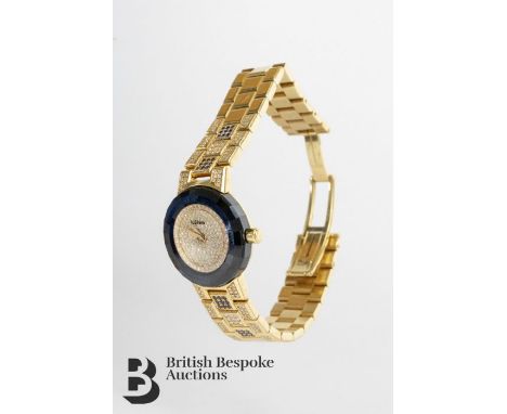 H.Stern ladies 18ct yellow gold and diamond-set bracelet wrist watch. The watch having a pave diamond set face 1.20cts with b