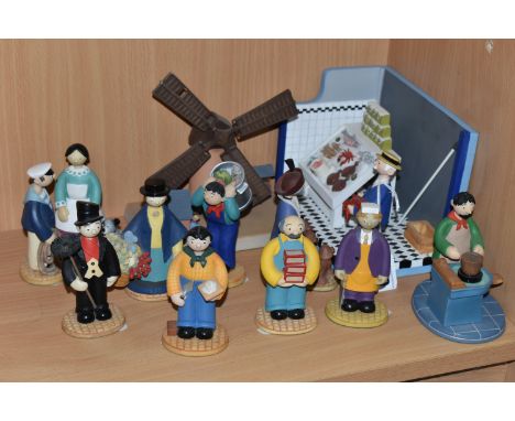 A GROUP OF TWELVE ROBERT HARROP DESIGN FIGURES FROM THE 'CAMBERWICK GREEN' COLLECTION, comprising a first limited edition 153
