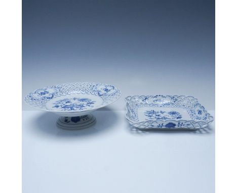 A refined Meissen porcelain set in the classic Blue Onion pattern, comprising a pedestal compote and a matching square dish. 